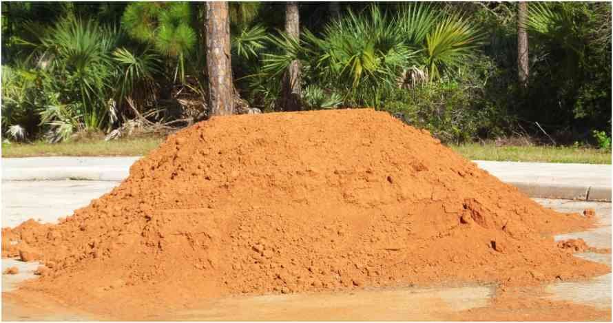 How to Improve Clay Soil for a Vegetable Garden